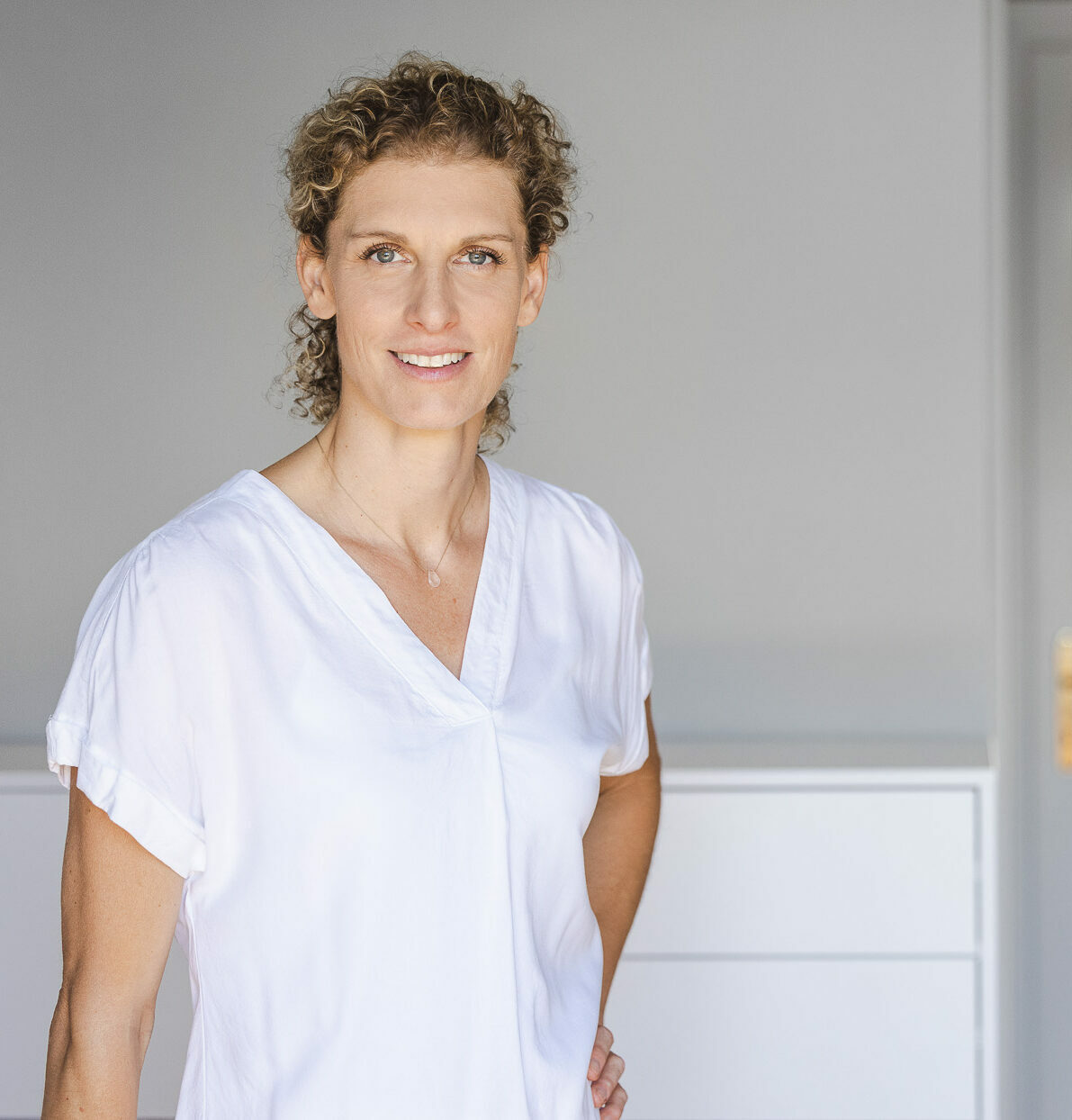 Ausbildung DR. SABINE HATTORI
